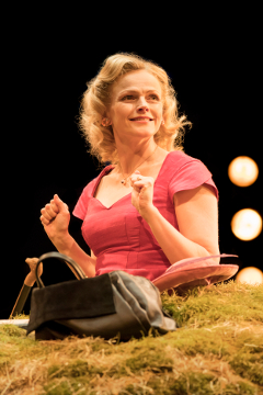 Maxine Peake as Winnie (production photo by Johan Persson)