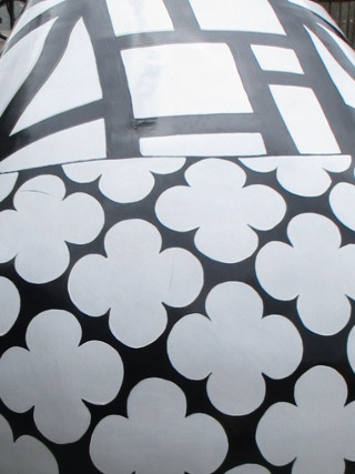 Black and white timbering on Ferdinand's back