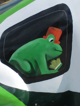 BUSter's left side showing the golden frog, and a real 192 in the background