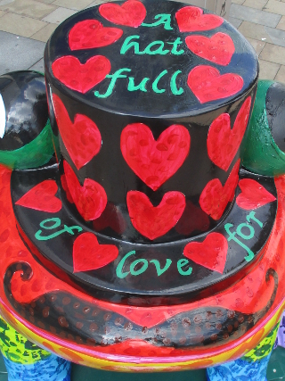 Sir Lovealot's hat full of love