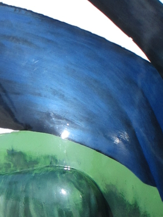 Frogpie's almost iridescent wing