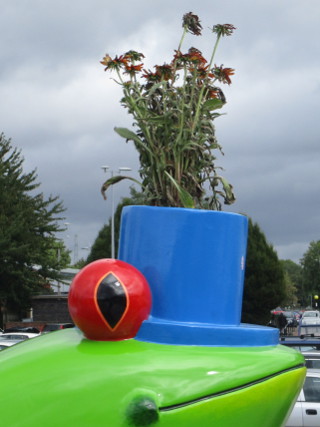 Lillian Phibian's flowering hat
