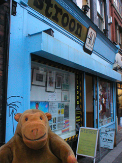 Mr Monkey outside Stroon