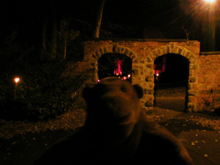 Mr Monkey in front of the entrance arch of Saltwell Park