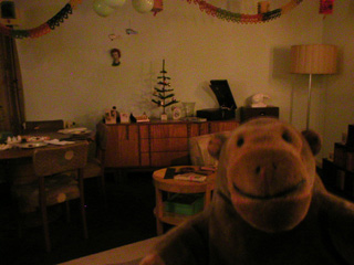 Mr Monkey looking at the Thirties room