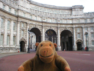 Mr Monkey looking at Admiralty Arch