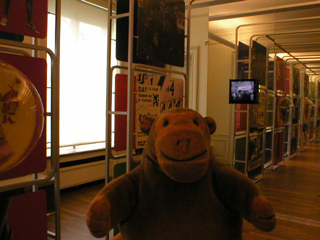 Mr Monkey in the Royal Question to the Golden Sixties room