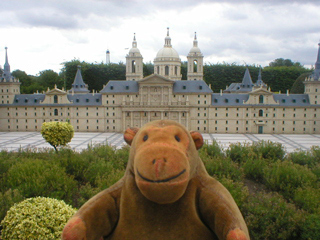 Mr Monkey looking at the commander's quarters