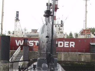 The conning tower seen from the stern