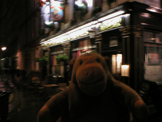 Mr Monkey outside the Sherlock Holmes pub