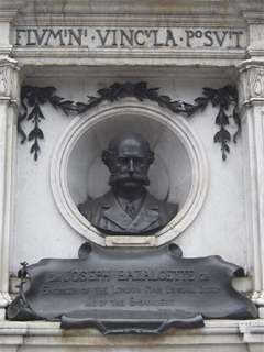 The memorial to Bazalgette on the Embankment