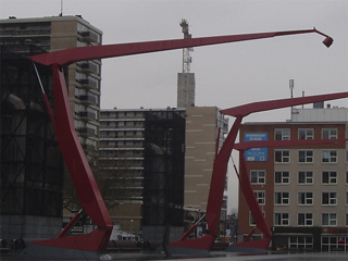 Light gantries on Schouwburgplein