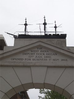 The inscription on the Hibbert Gate