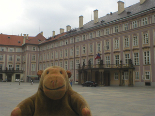 Mr Monkey looking around the Third Courtyard