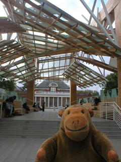 Mr Monkey looking through the Pavilion