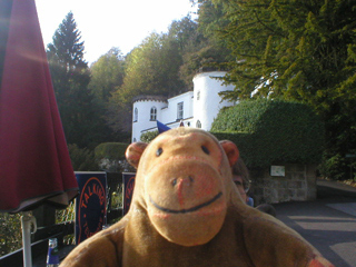 Mr Monkey outside the Rutland Caverns