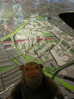 Mr Monkey looking at the scale model of London