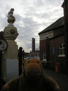 Mr Monkey looking at the entrance to the Queen Hotel carpark