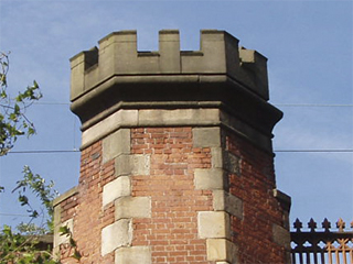 An ornamental turret on the MSJ&AR bridge