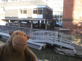 Mr Monkey looking at the blocked canal arm near Lock 86