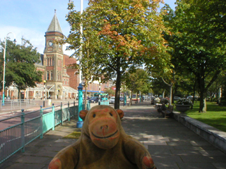 Mr Monkey looking down Lord Street