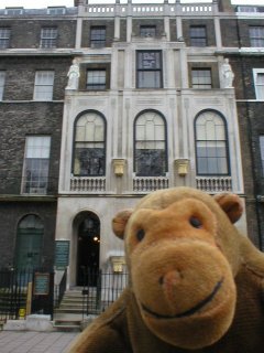 Mr Monkey outside Sir John Soane's museum