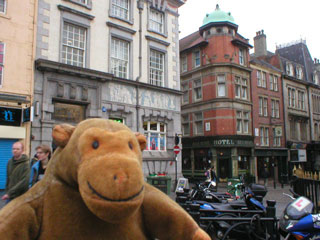 Mr Monkey outside the Sunlight Chambers