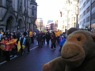 Chinese children in the parade