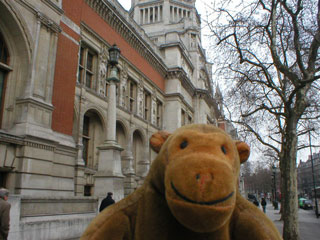 Mr Monkey approaching the V & A