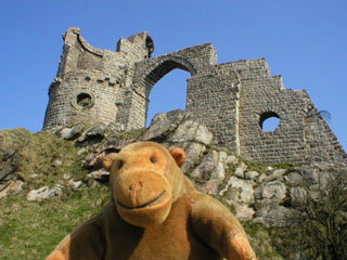 Mr Monkey closer to Mow Cop castle