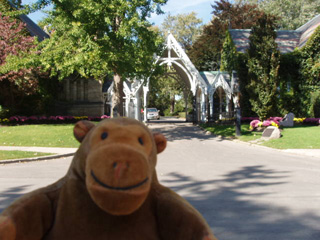 Mr Monkey outside the main gate of the Necropolis Cemetery