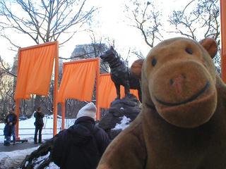 Mr Monkey below the Balto statue