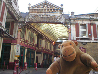 Mr Monkey outside Leadenhall Market