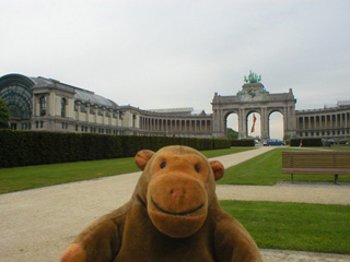 Mr Monkey looking across the Parc du Cinquantenaire