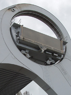 The end of one of the gondolas, with the balancing wheels