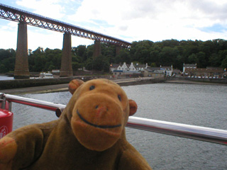 Mr Monkey sailing away from the South Queensferry pier