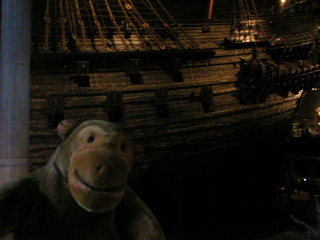Mr Monkey looking at the side of the Vasa
