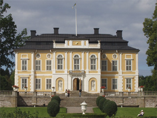 The front of Steninge Palace