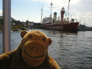 Mr Monkey admiring the Finngrundet lightship