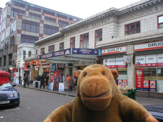 Mr Monkey opposite Farringdon tube station