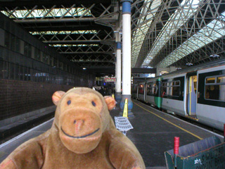 Mr Monkey in London Bridge station