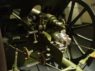 The breech of a British 13-pounder field gun