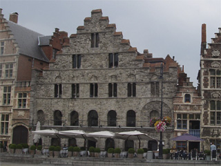 The Romanesque warehouse on the Graslei