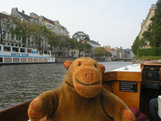 Mr Monkey turning into the Ketelvaart
