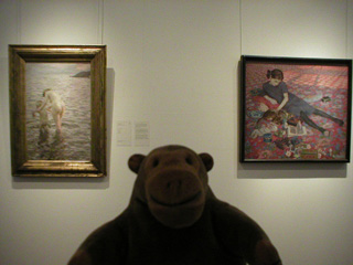 Mr Monkey looking at paintings by Casorati and Zorn
