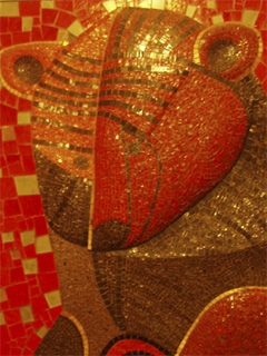 A close up of the mosaic bear